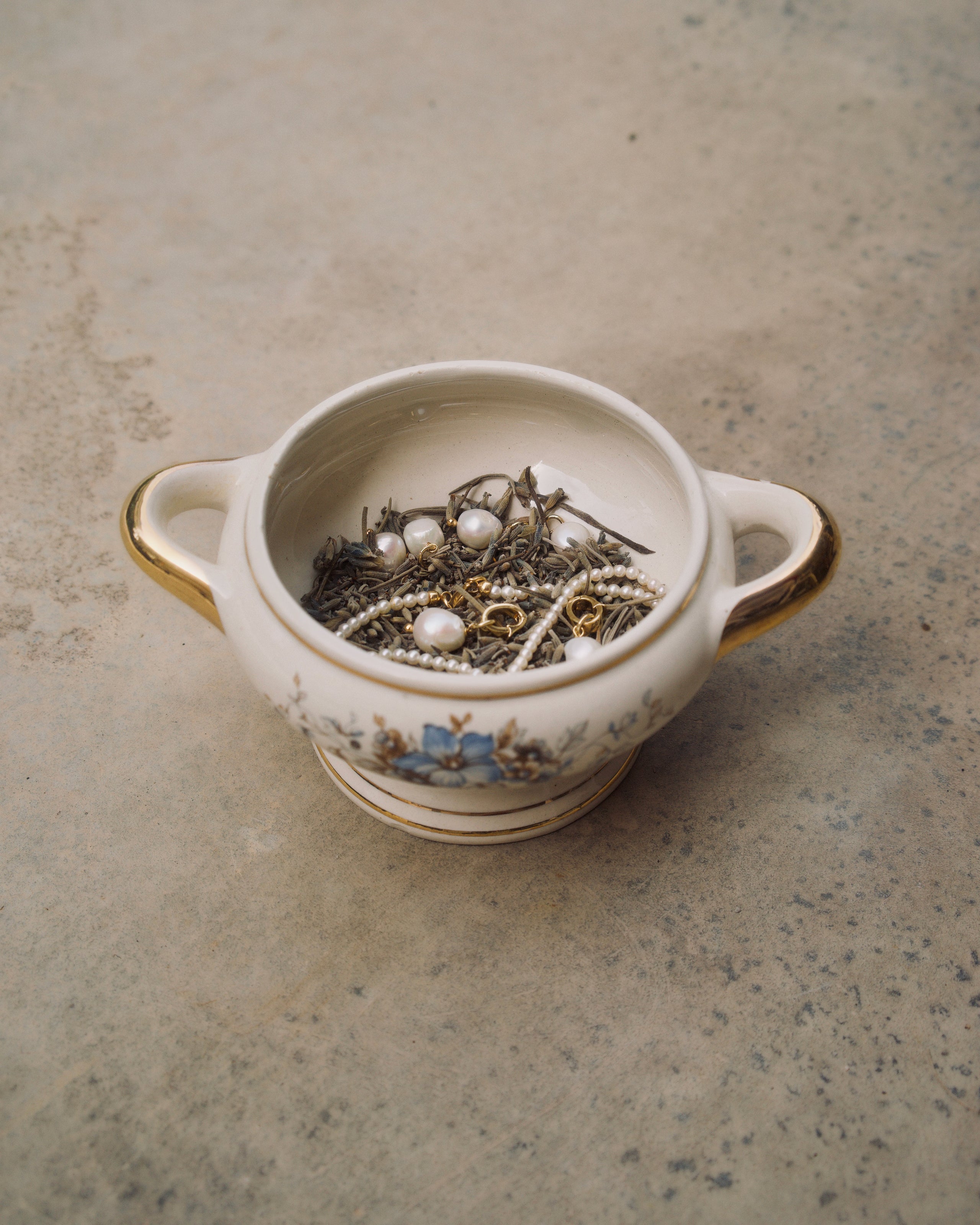 Giovane Sciura Charms