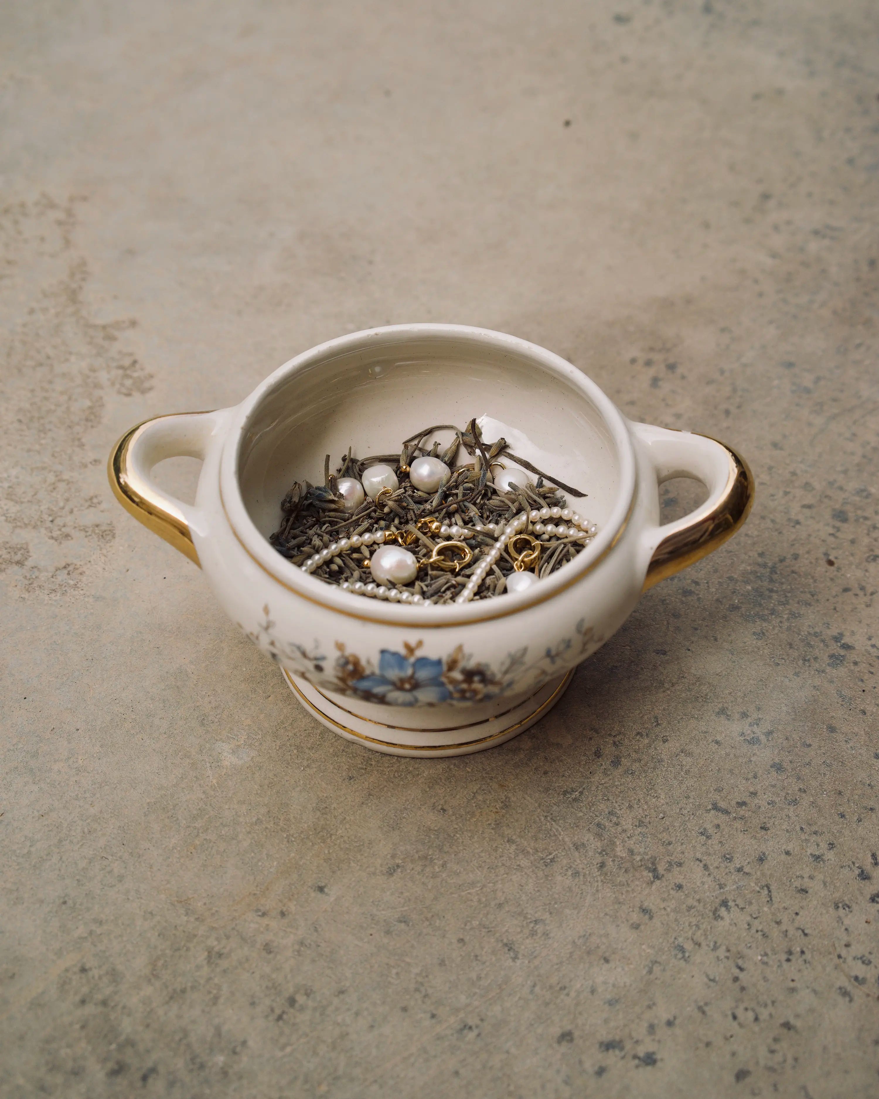 Riviera Porzioli Freshwater pearl Charm | Photo by Silvia Pisani