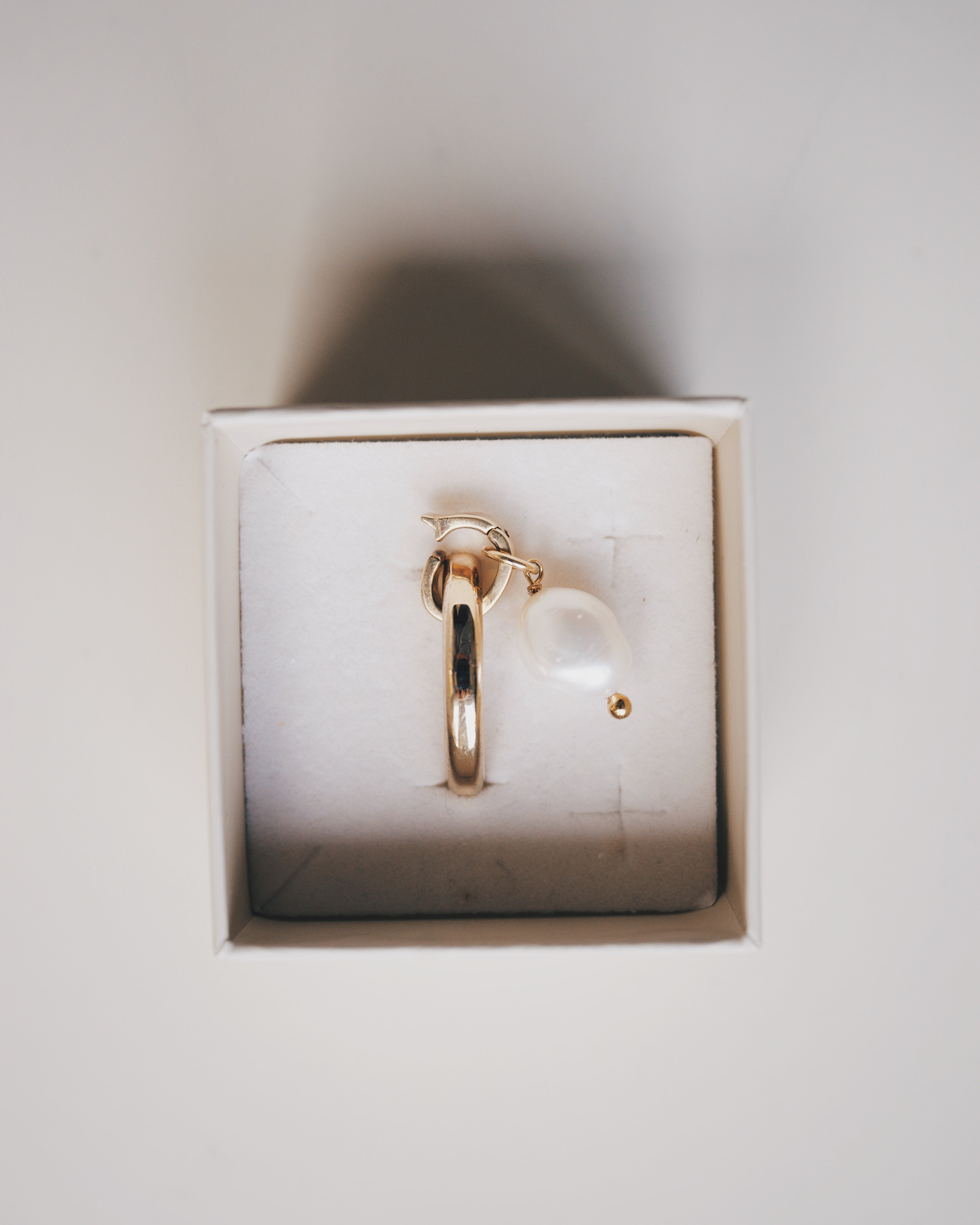 Charm "Grandmother pearl"